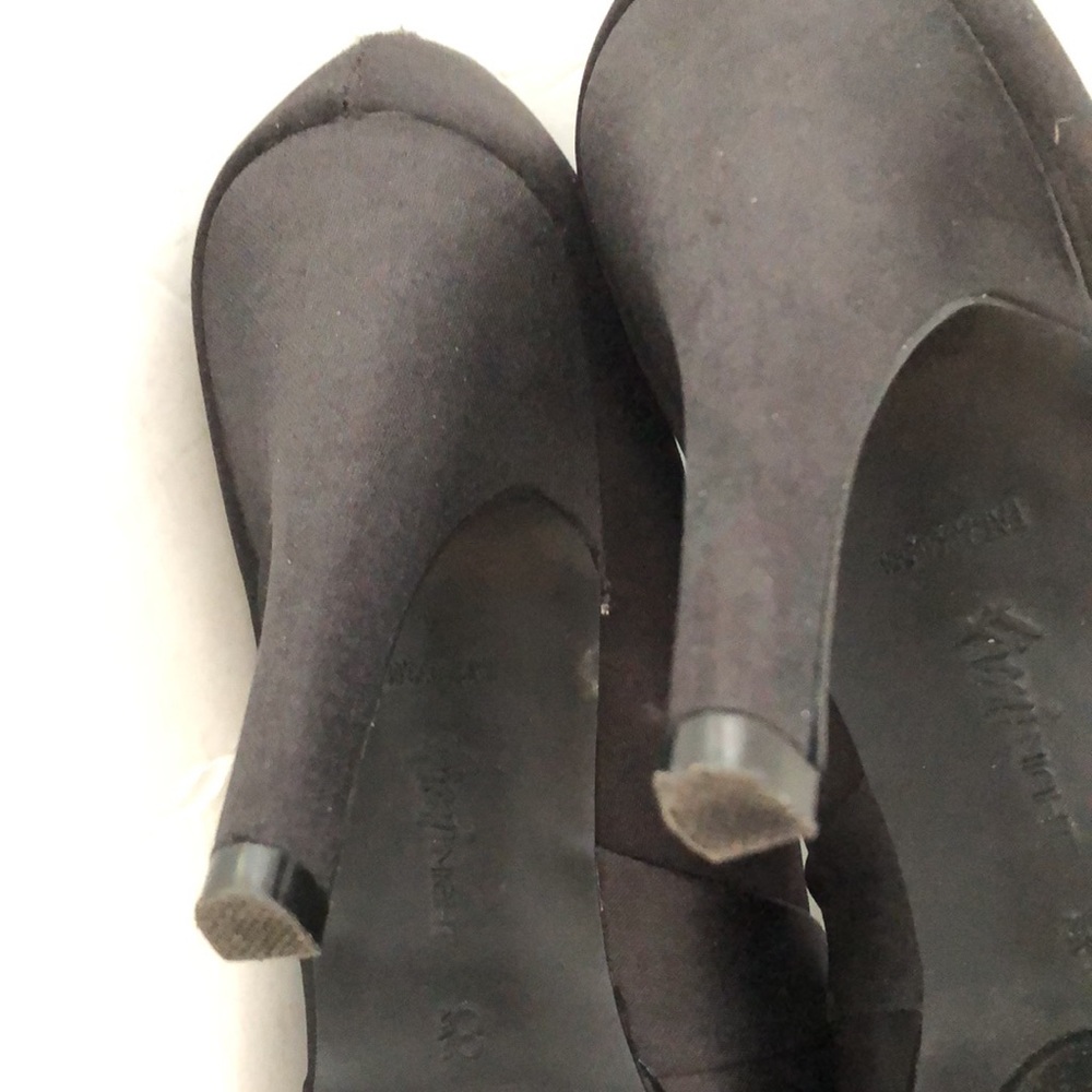 Fioni Night Black Satin Heels Shoes SZ 8.5 - Picture 10 of 10